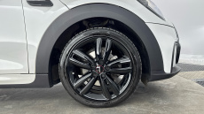 MINI Hatchback 1.5 Cooper Sport 5dr Auto Petrol Hatchback